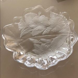 Exquisite Crystal Carved Glass floral plate